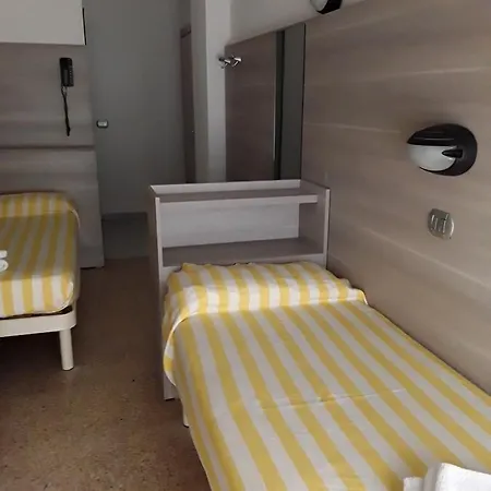 Hotel Elis 3*